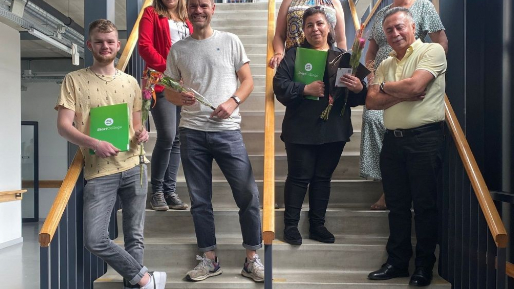 Foto: Joran en Khariah behalen MBO praktijkverklaring