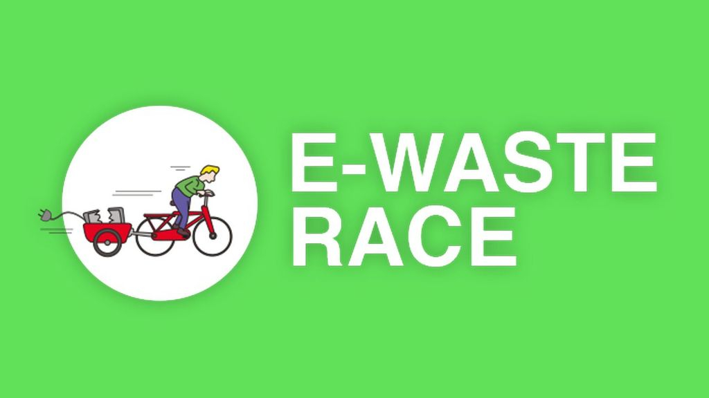 Foto: Kinderen aan de slag met elektronisch afval tijdens E-waste Race