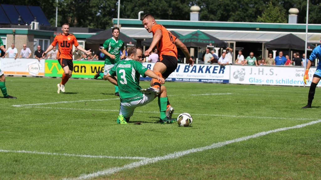 Foto: DSV geeft OWIOS goed partij: 2 – 0 nederlaag in Veluwecup
