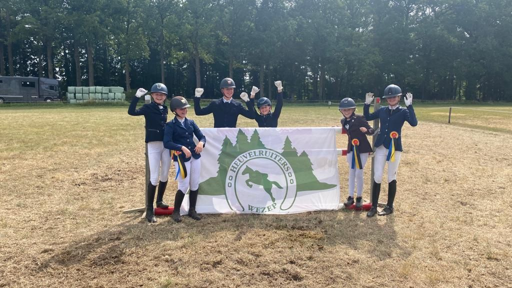 Foto: Verenigingsteam Heuvelruiters reservekampioen Gelderland