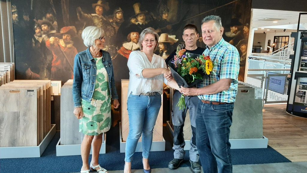 Foto: Twan en zijn werkervaringsplek, een mooi voorbeeld van inclusiviteit
