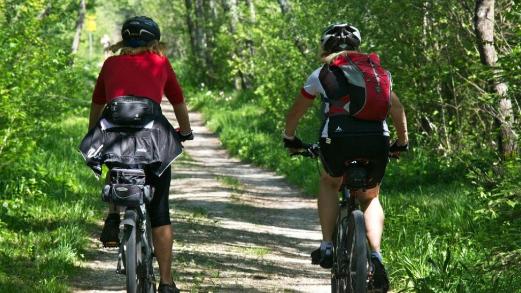 Foto: Veluvine Fietstocht met korte muzikale optredens