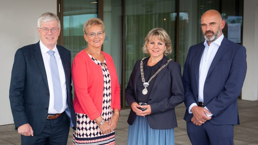 Foto: Nieuw college gemeente Oldebroek geïnstalleerd