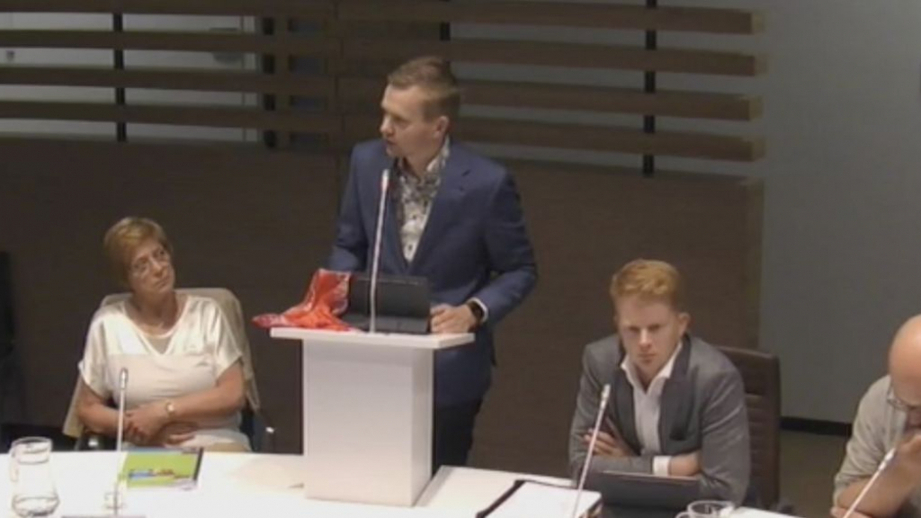 Foto: Raad Elburg: Uitstel verbod lachgas niet langer acceptabel