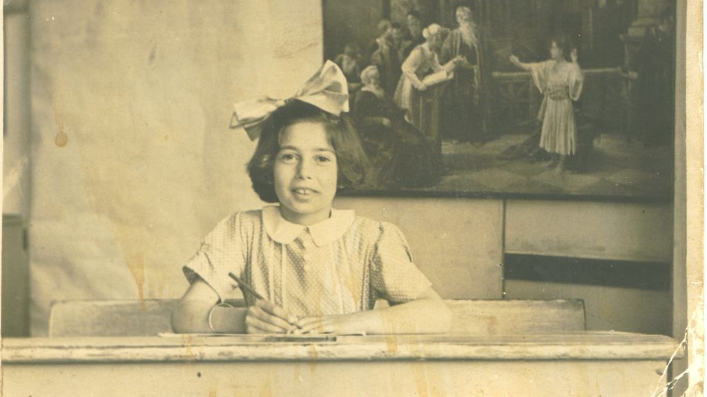 Foto: Yad Vashem-penning voor twee Elburger families