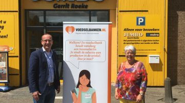Foto: Donatieactie “Eentje extra voor de Voedselbank“