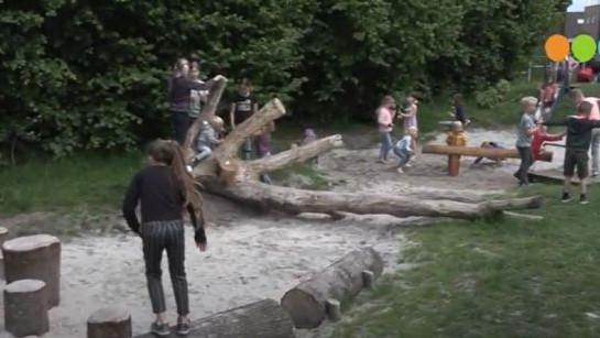 Foto: Opening heringerichte speeltuin de Speelakker