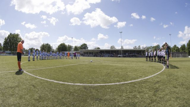 Foto: ESC wint laatste thuiswedstrijd met 5-1 van vv Elspeet