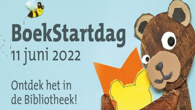 Foto: Muziek op schoot bij Boekstartdag Wezep