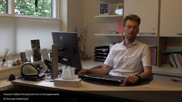 Foto: Slecht gestempeld, formulier afgekeurd: deze huisarts is het helemaal zat