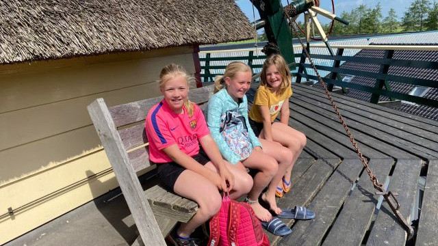 Foto: 14 mei Nationale Molendag: Op bezoek bij Molen De Hoop in Oldebroek