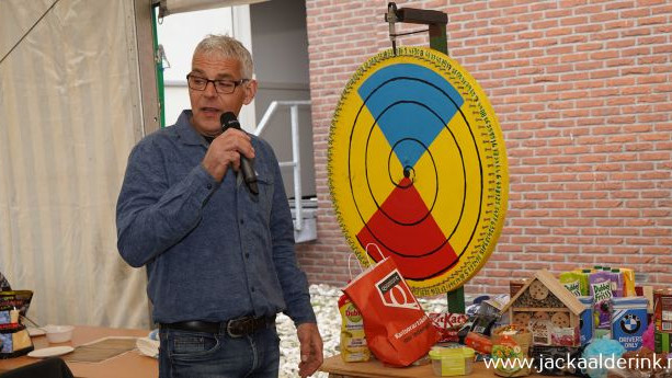 Foto: Bazaar Luctor brengt € 17.000,-. op