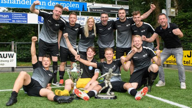 Foto: Inschrijvingen Sponsorvoetbaltoernooi VSCO'61 vol