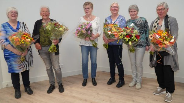 Foto: EHBO Vereniging Wezep huldigt jubilarissen
