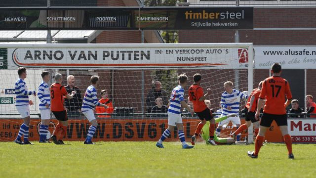 Foto: ESC behaalt een punt in de laatste minuut in de derby tegen DSV’61