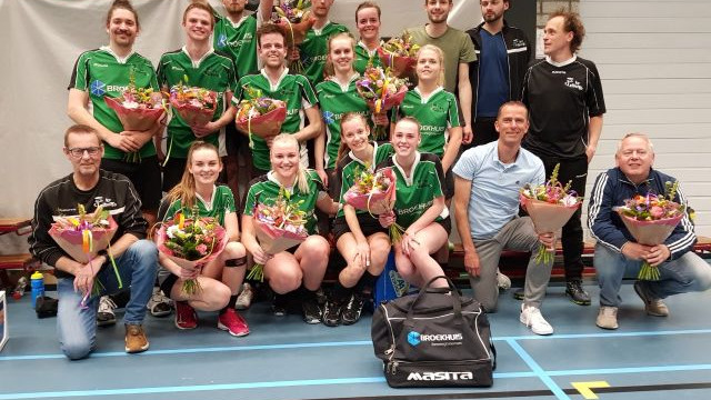 Foto: KV Elburg maakt het waar: kampioen en promotie