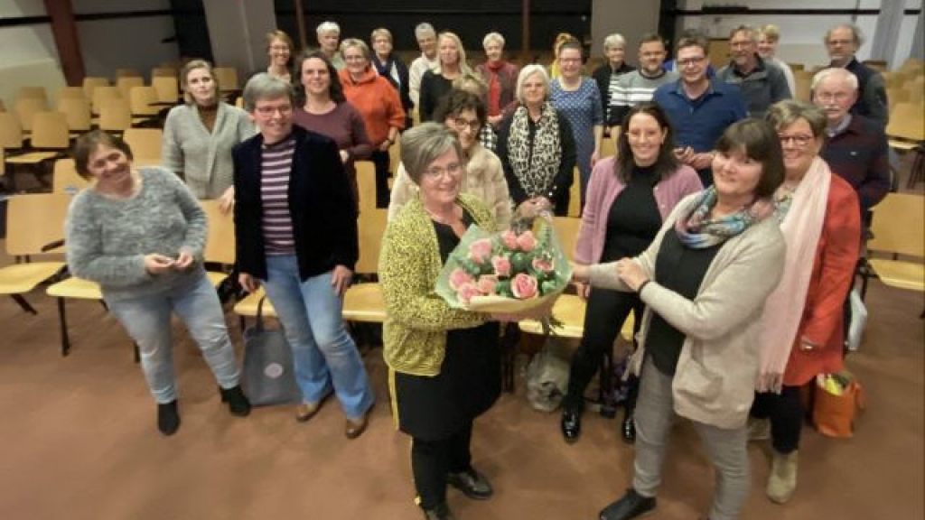 Foto: Gospelkoor El Shaddai huldigt 25 jarig lid