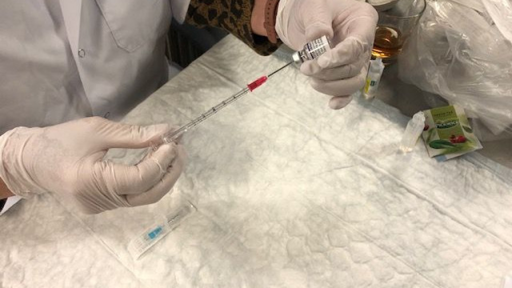 Foto: Snelle start boostervaccinatie medewerkers