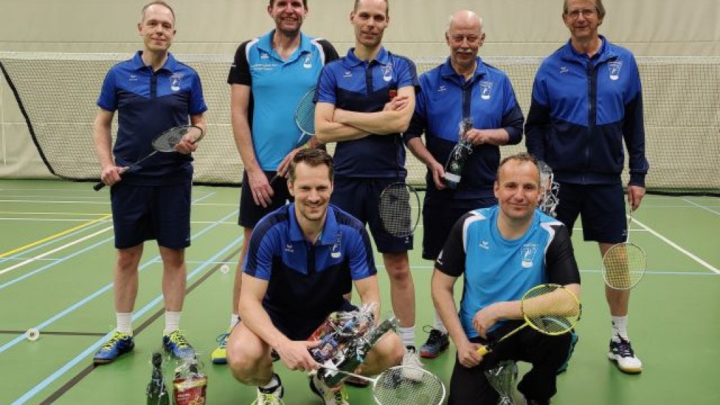 Foto: Kampioenschap herenteam Amptmeijer Badminton '80