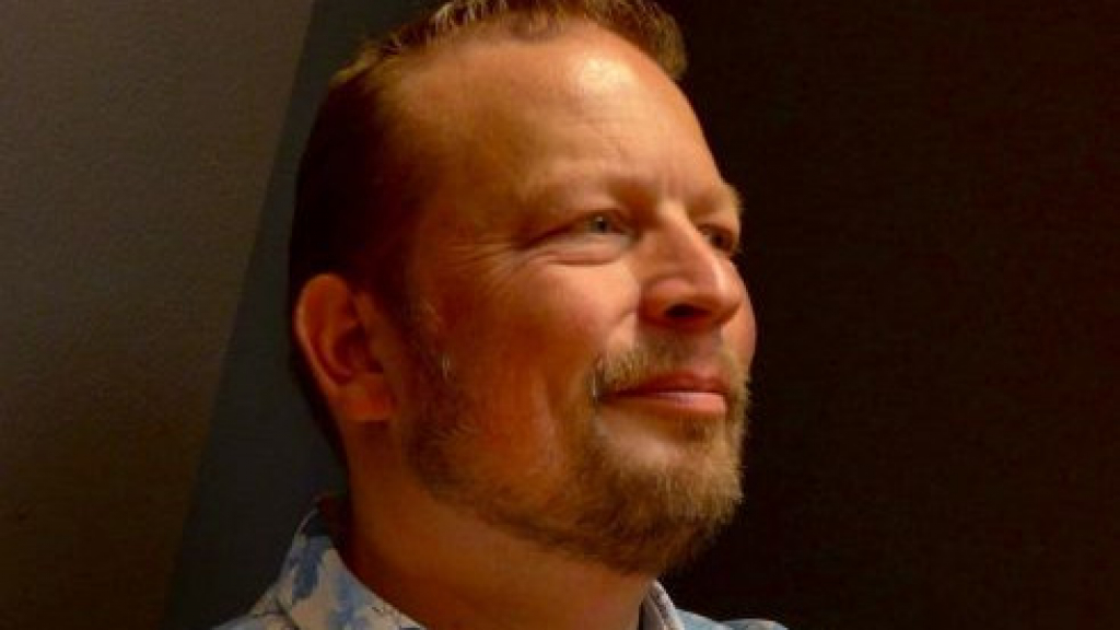 Foto: Reinier Mulder aan de slag als informateur in Oldebroek