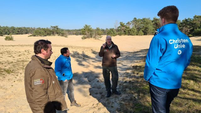 Foto: ChristenUnie Elburg in gesprek over natuurgebied De Haere