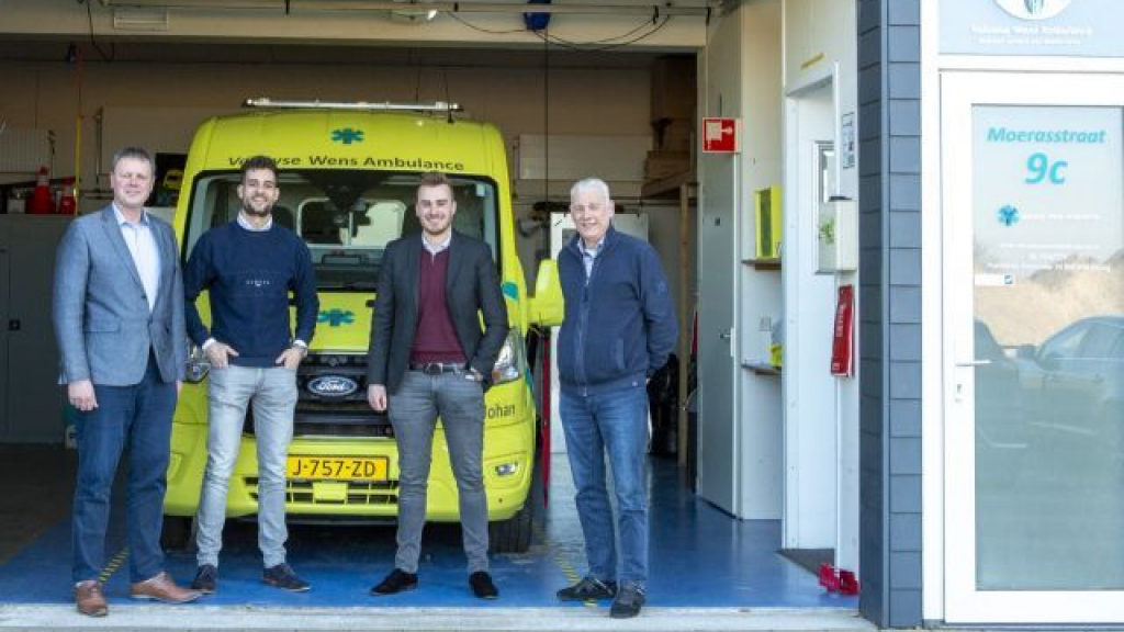 Foto: Wensambulance blijft nog jaren in Elburg