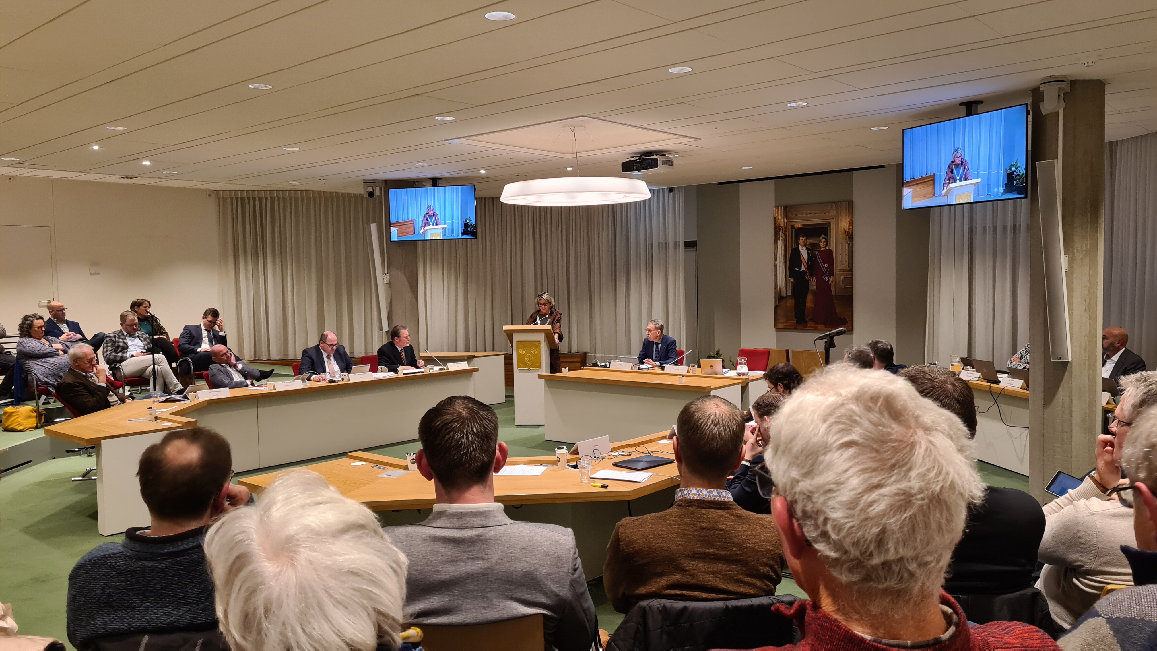 Foto: Raad Oldebroek wil blijven wachten op COA
