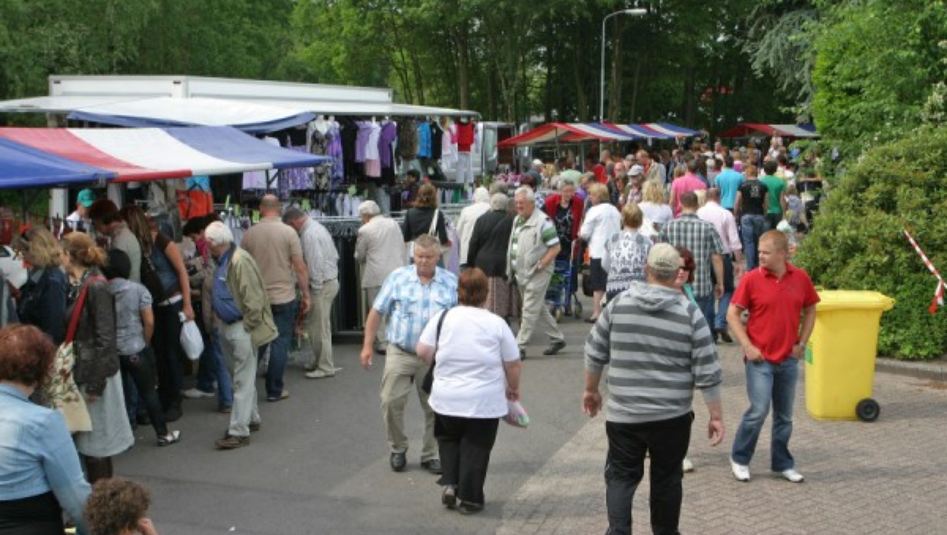 Foto: De ene dorpsmarkt stopt, de andere blijft: hoe kan dat? 