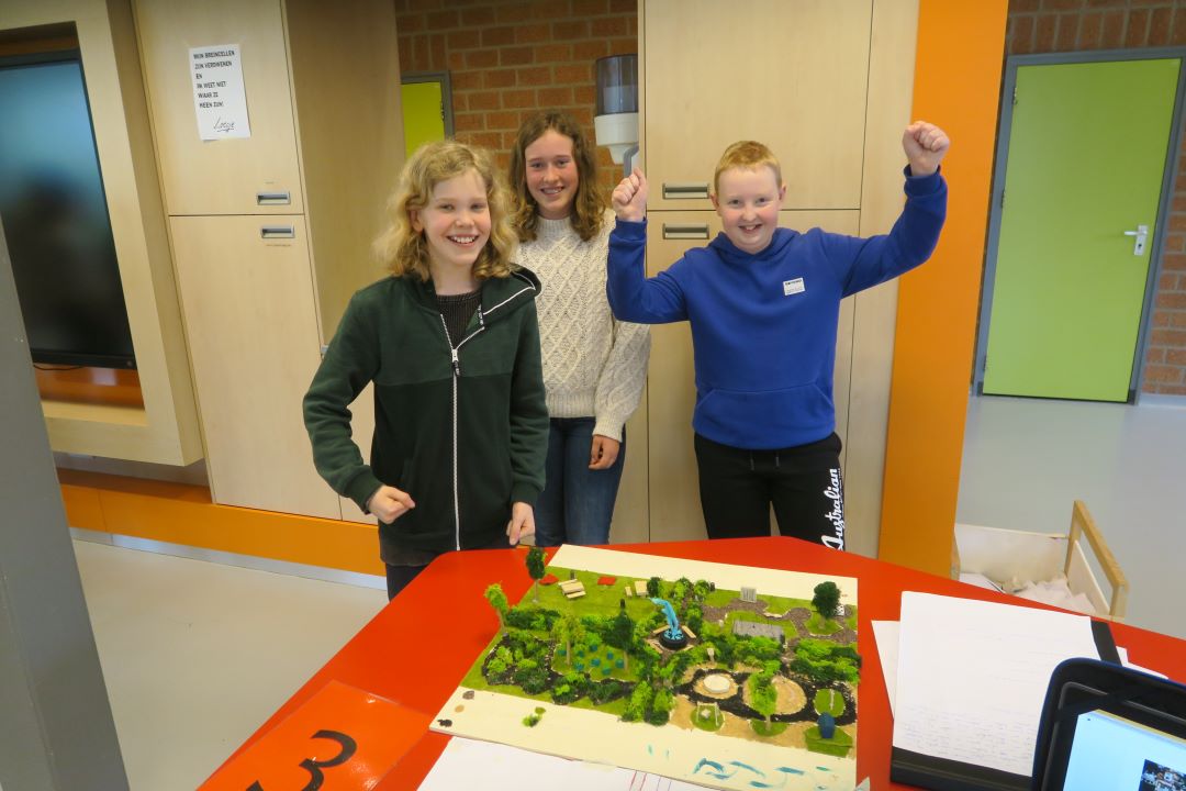 Foto: Prachtige ontwerpen voor nieuw Oldenbarneveldplein door JFC-leerlingen