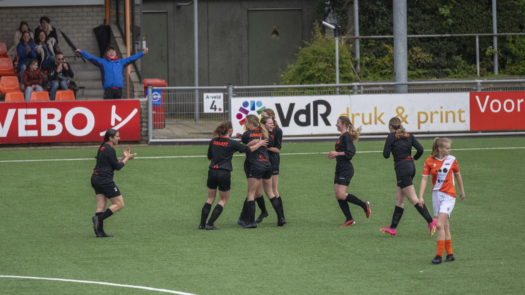 Foto: Vechtlust van Spartaanse leeuwinnen Mo17 beloond