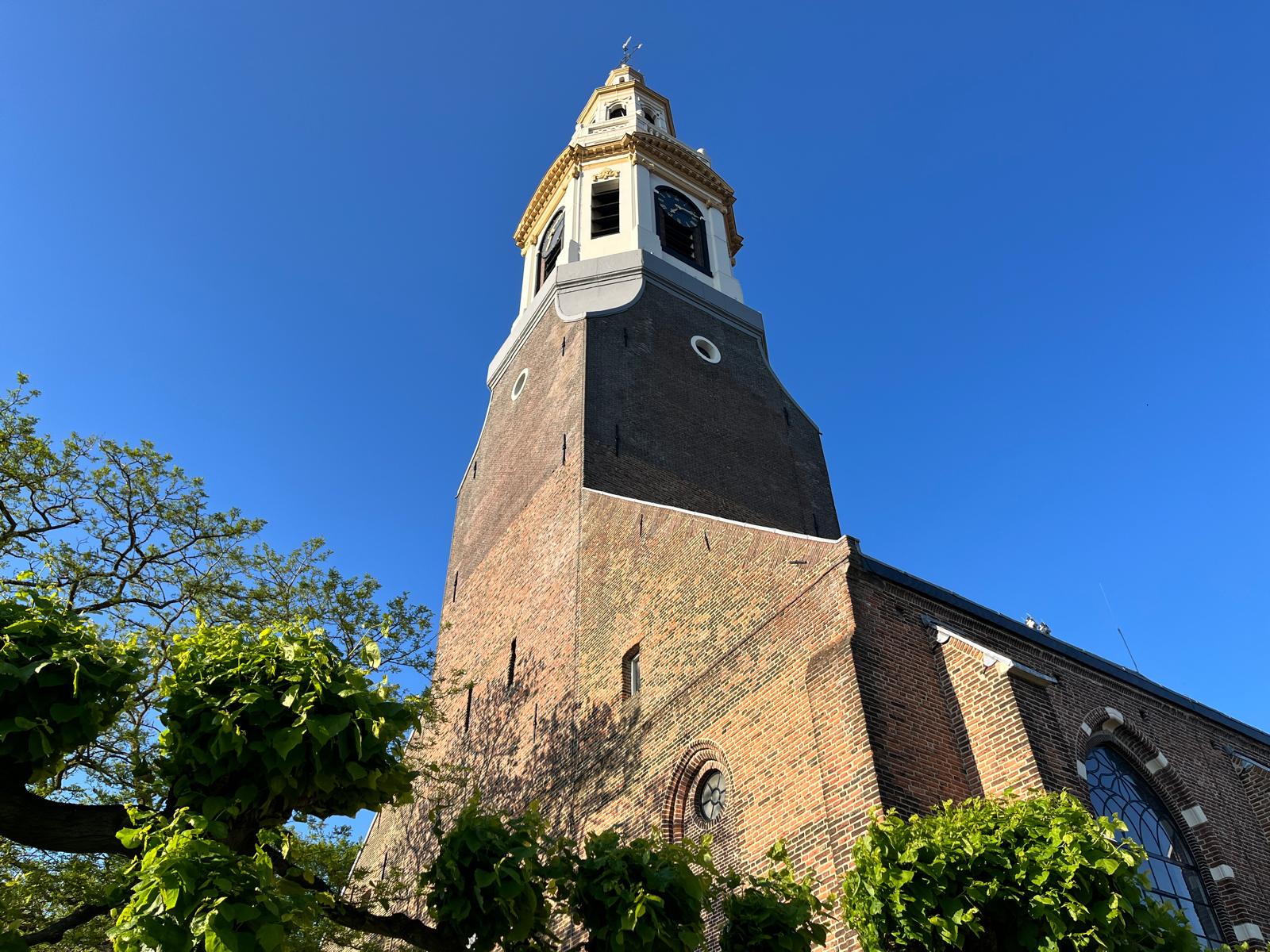Foto: De eerste meideunen klonken weer uit de toren