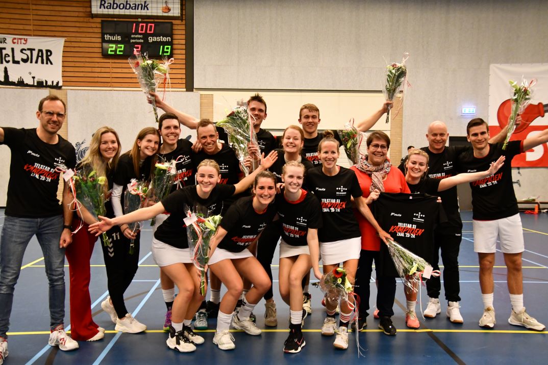 Foto: Korfballers Telstar/Schoonderbeek pakken in eigen huis het kampioenschap
