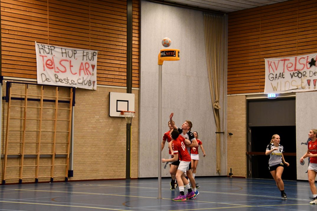 Foto: Korfballers Telstar/Schoonderbeek pakken in eigen huis het kampioenschap