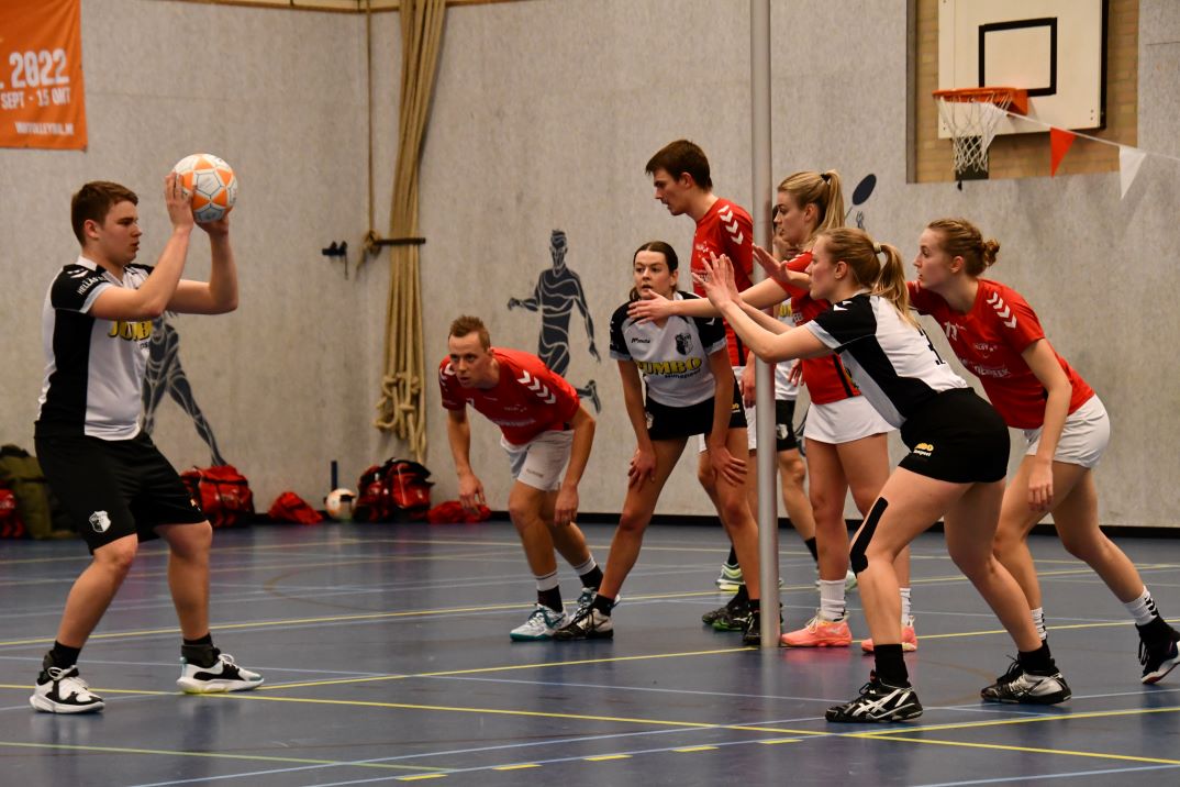 Foto: Korfballers Telstar/Schoonderbeek pakken in eigen huis het kampioenschap
