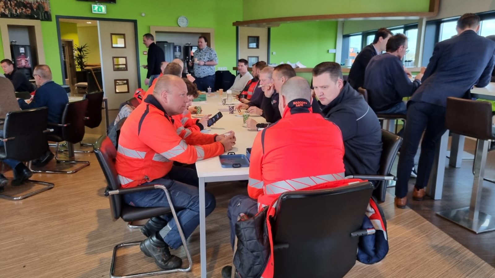 Foto: Gemeente zet Nijkerkse afvalhelden in het zonnetje