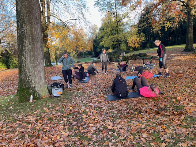 Foto: Column "Sportieve dames in het oranjepark"