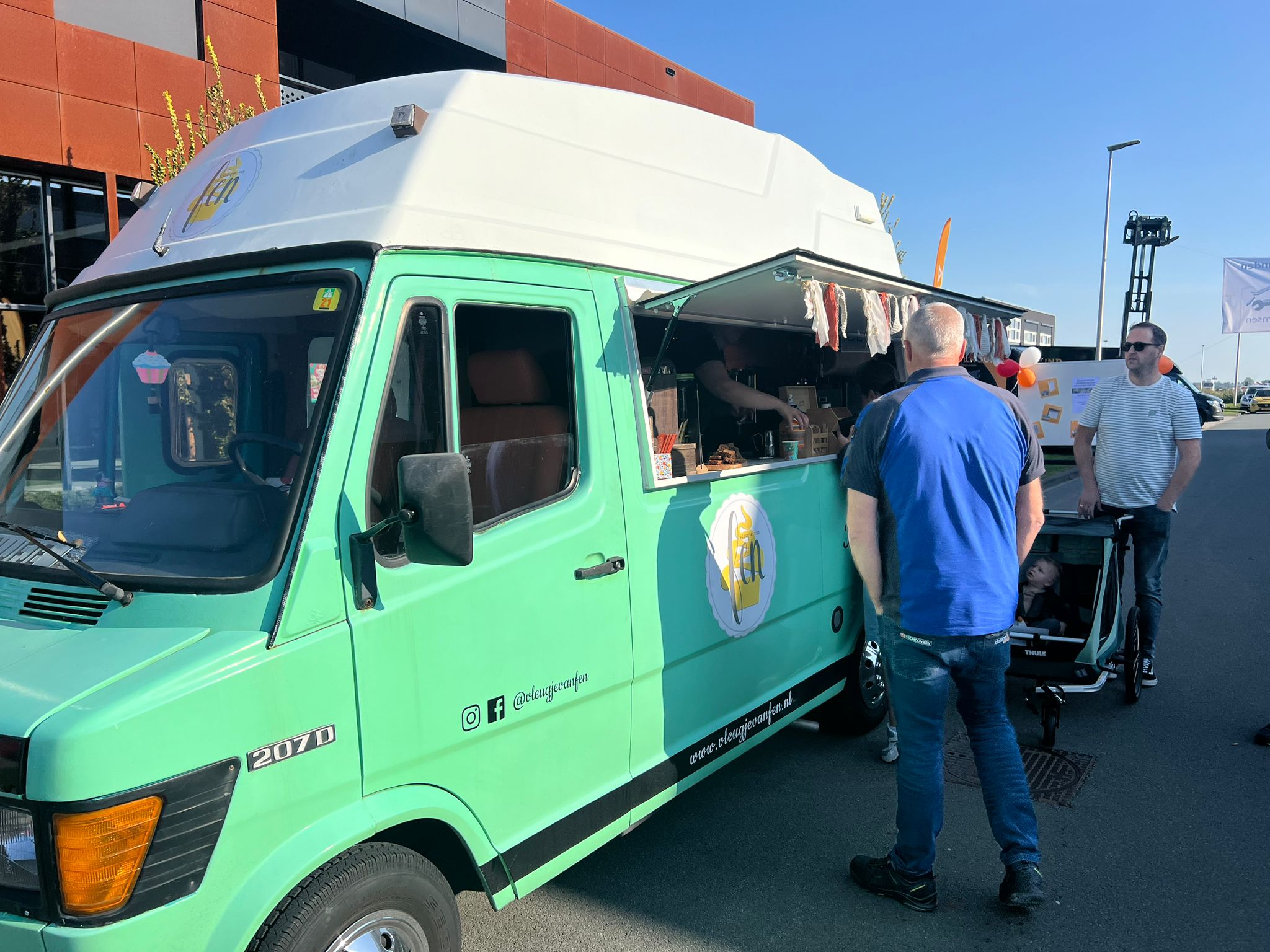 Foto: Open Dag Bedrijventerrein Broeklanden  Elburg mede door het mooie weer goed bezocht