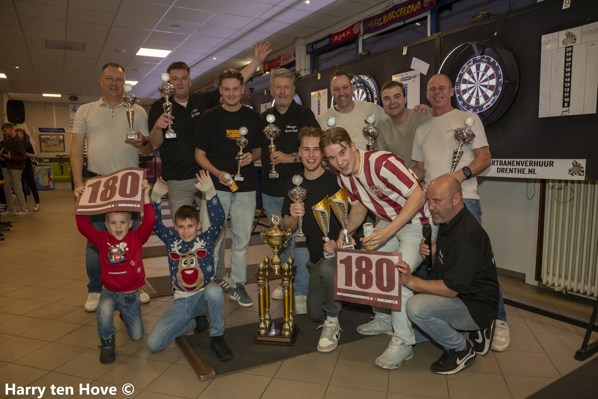 Foto: Gerrit Nagelhout Darttoernooi drukbezocht