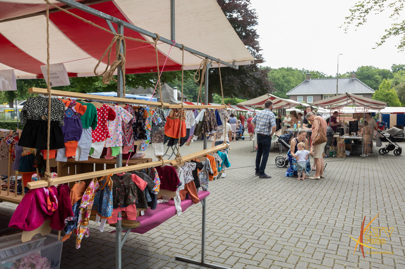 Foto: Zendingsmarkt onder prachtige omstandigheden 🌞
