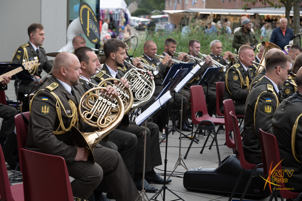 Foto: Geslaagde Schapenmarkt in Oldebroek: traditie, gezelligheid en internationale muziek