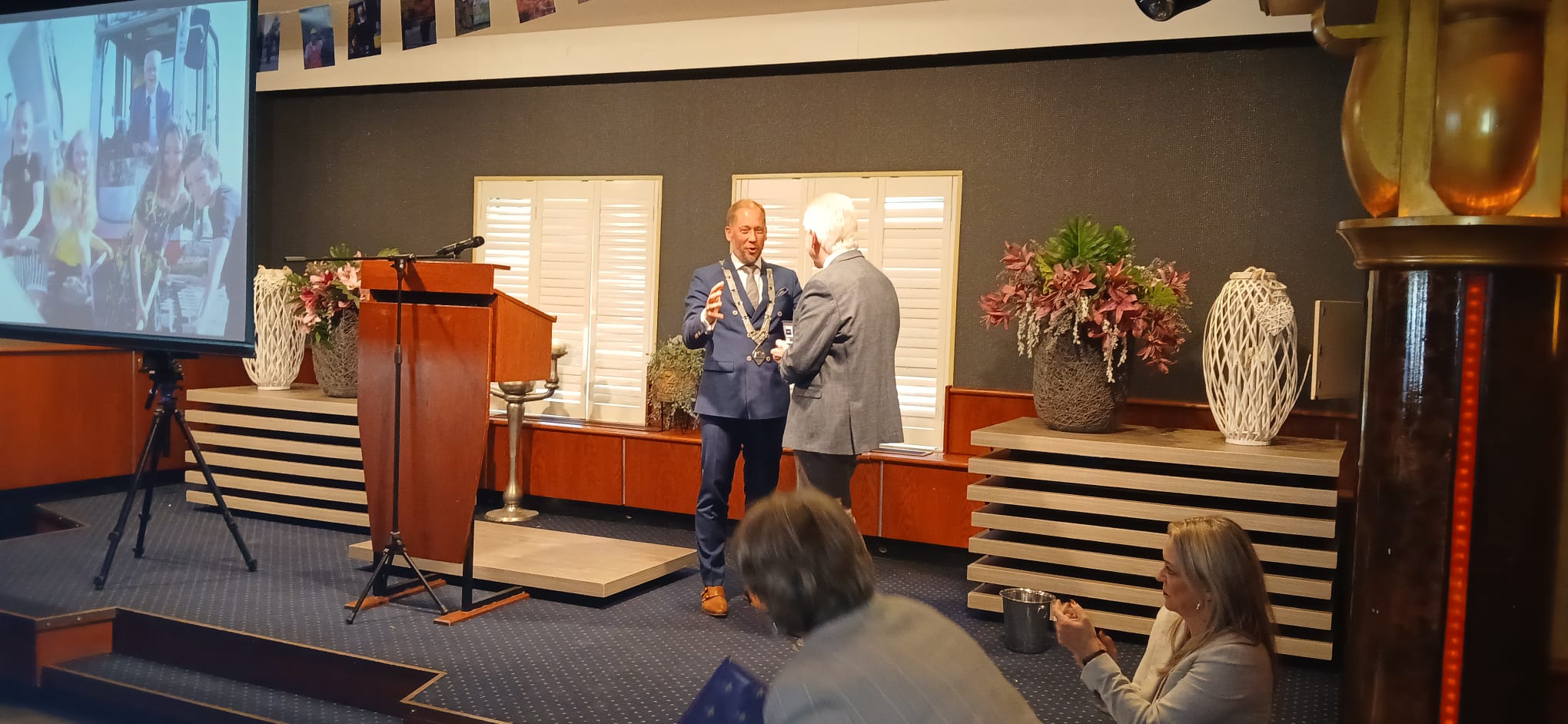 Foto: VIDEO | Afscheidsreceptie Henk Wessel: een warm en welverdiend eerbetoon