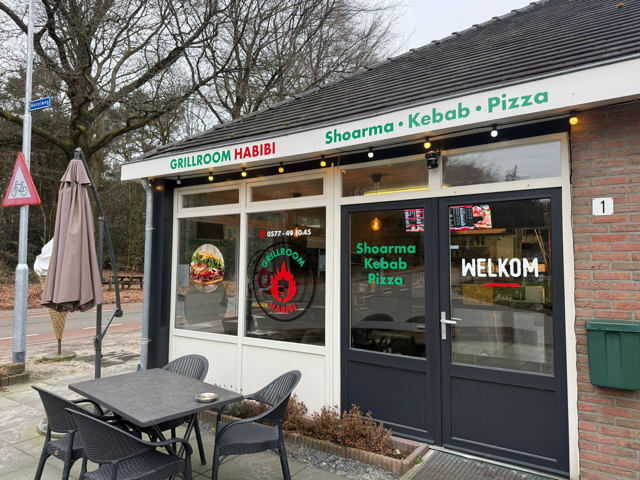 Foto: Column 'Het verhaal achter de nieuwe shoarmazaak in Elspeet'