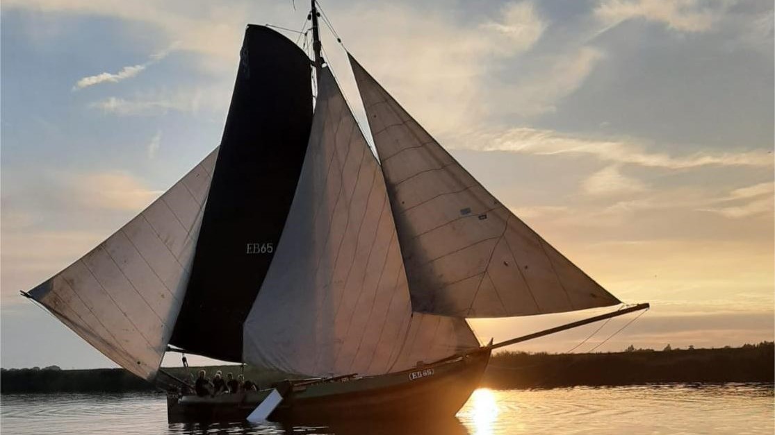 Foto: Vinylparty ten behoeve van de EB 65