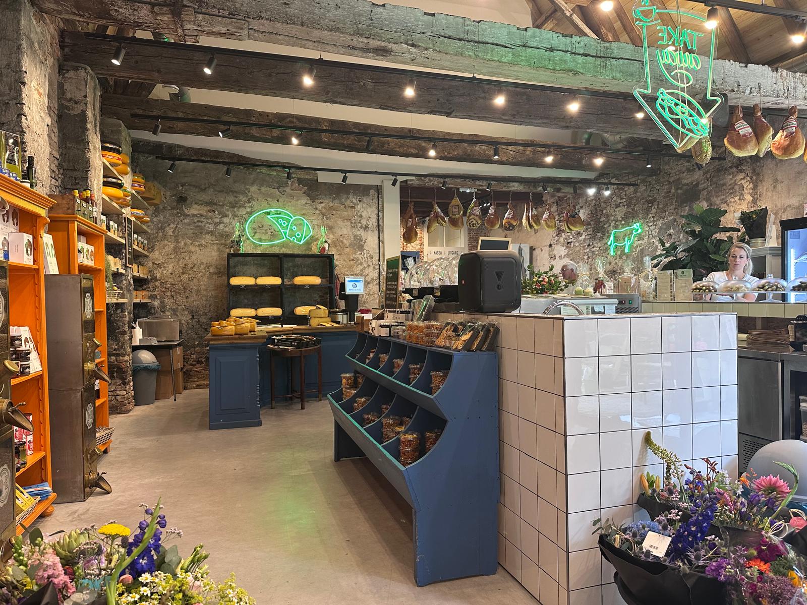 Foto: Anijs en Radijs verhuist naar nieuwe locatie aan de Industriestraat in Elburg