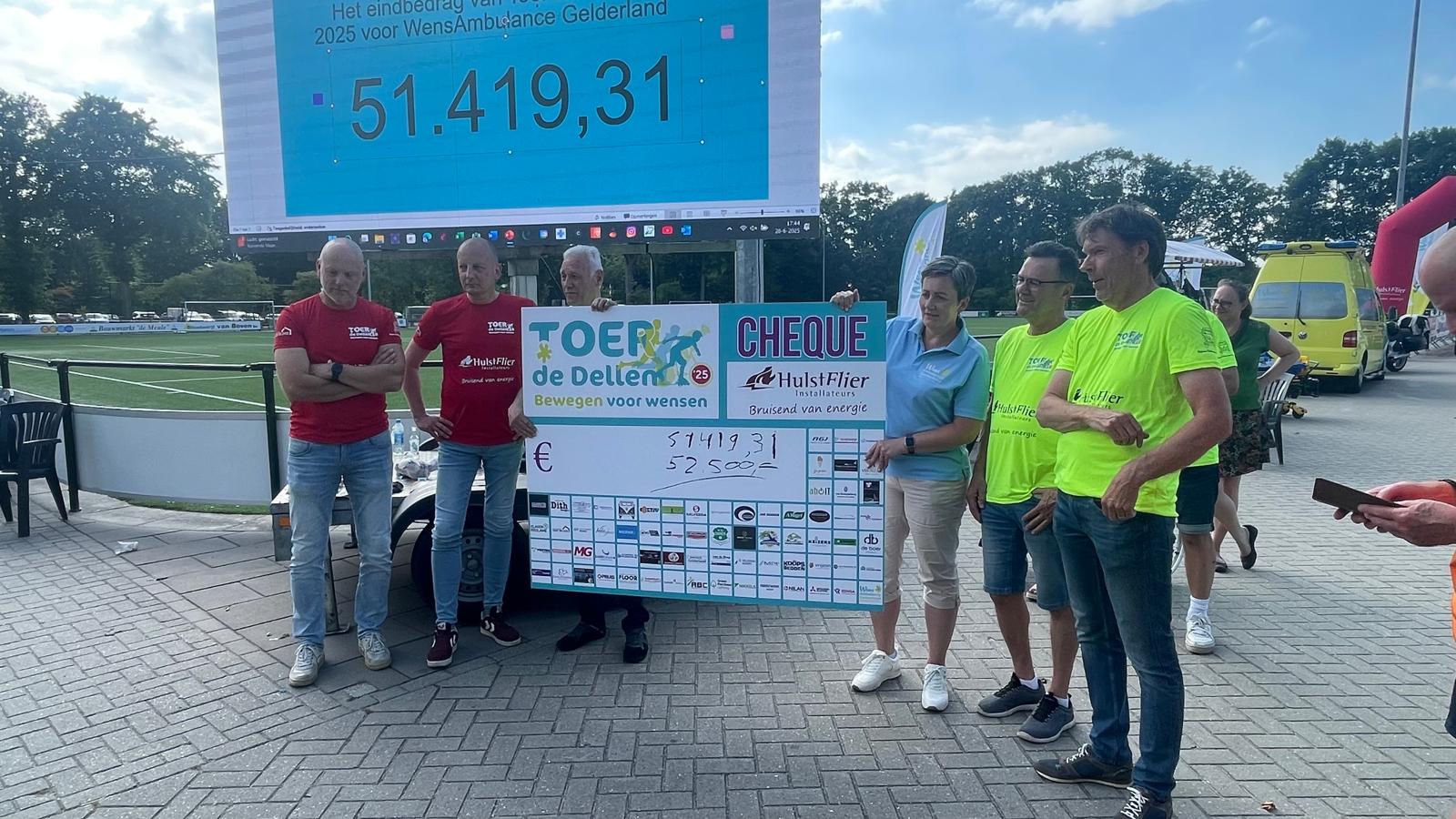 Foto: VIDEO | Toer de Dellen 2025 brengt bedrag op van € 51.419,31. Hulst Flier rond het af