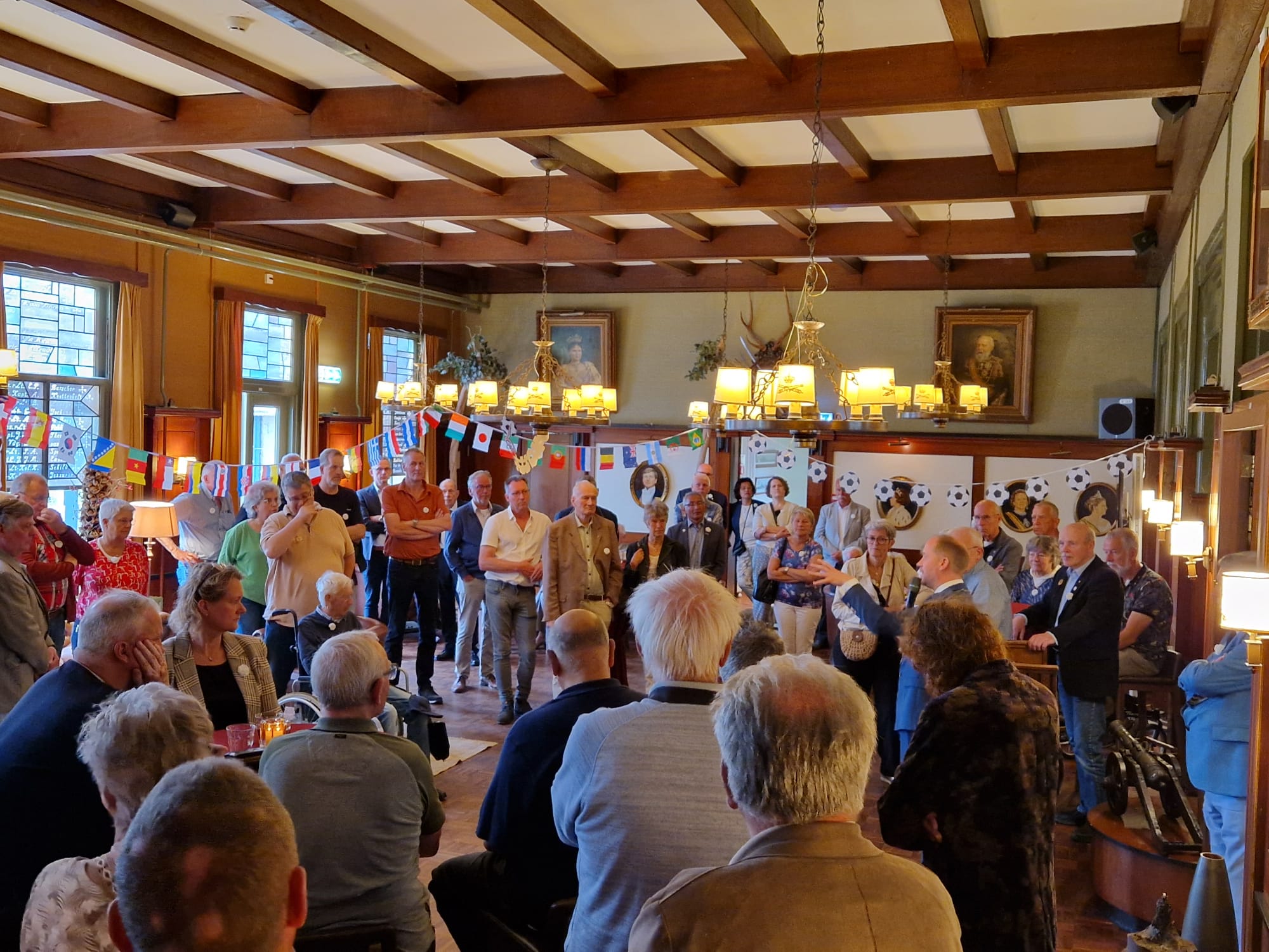Foto: 140 veteranen kwamen samen op de regionale veteranendag