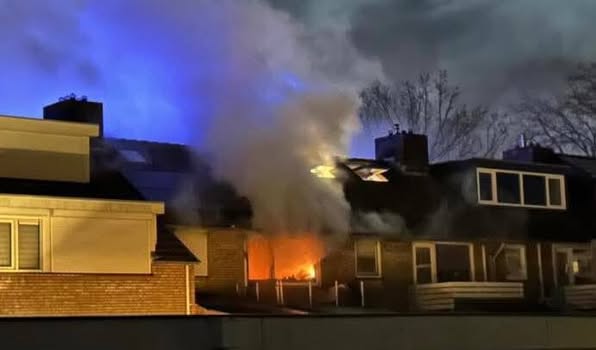 Foto: Flinke brandschade aan woning Munnikenweg