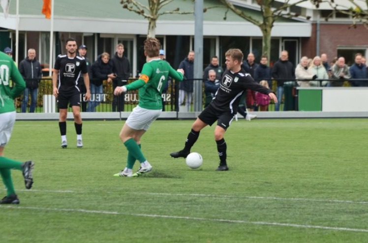 Foto: S.V. ’t Harde verliest opnieuw: 1-0 bij SP Teuge