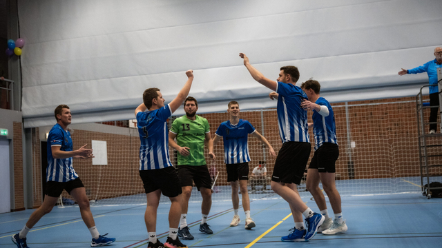 Foto: Startdag Blauw Wit en bekerderby in de Talter