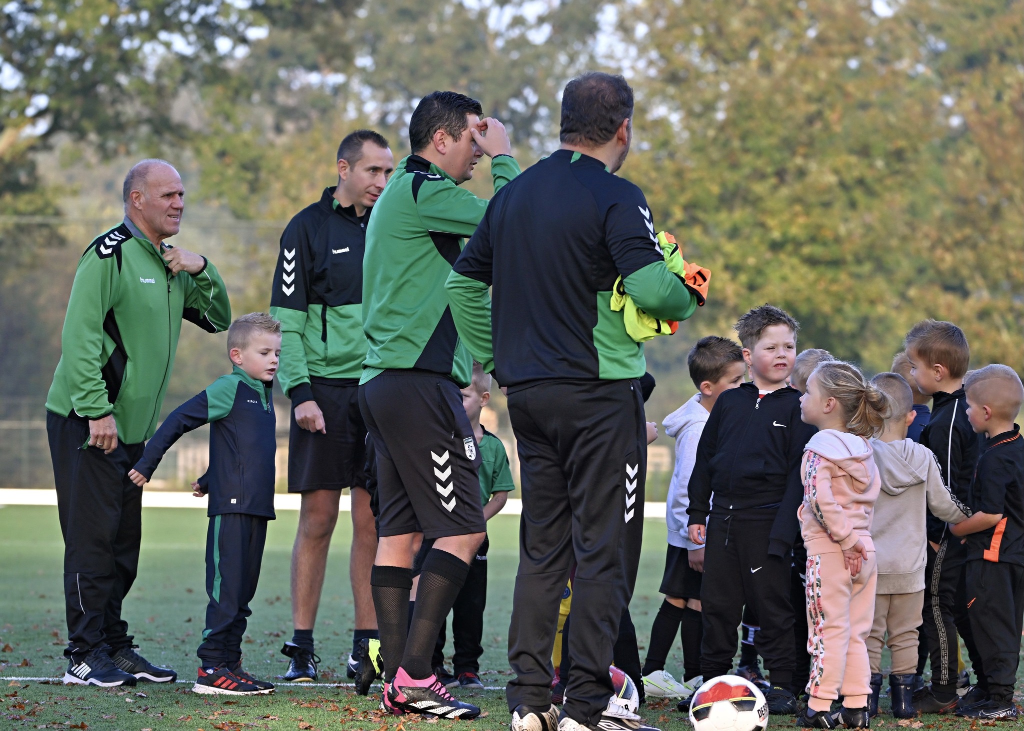 Foto: S.V. 't Harde Start Voetbalschool voor Jonge spelers